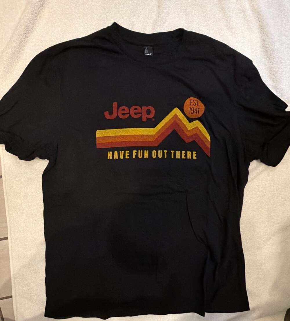 Jeep Have Fun Out There Graphic T-Shirt Size L Black
